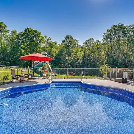 Villa Adirondack Retreat With Heated Pool And Scenic Views!